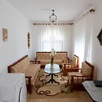 컨트리하우스 Panoramic View House Tepelenë