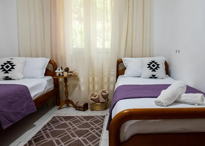 Panoramic View House *